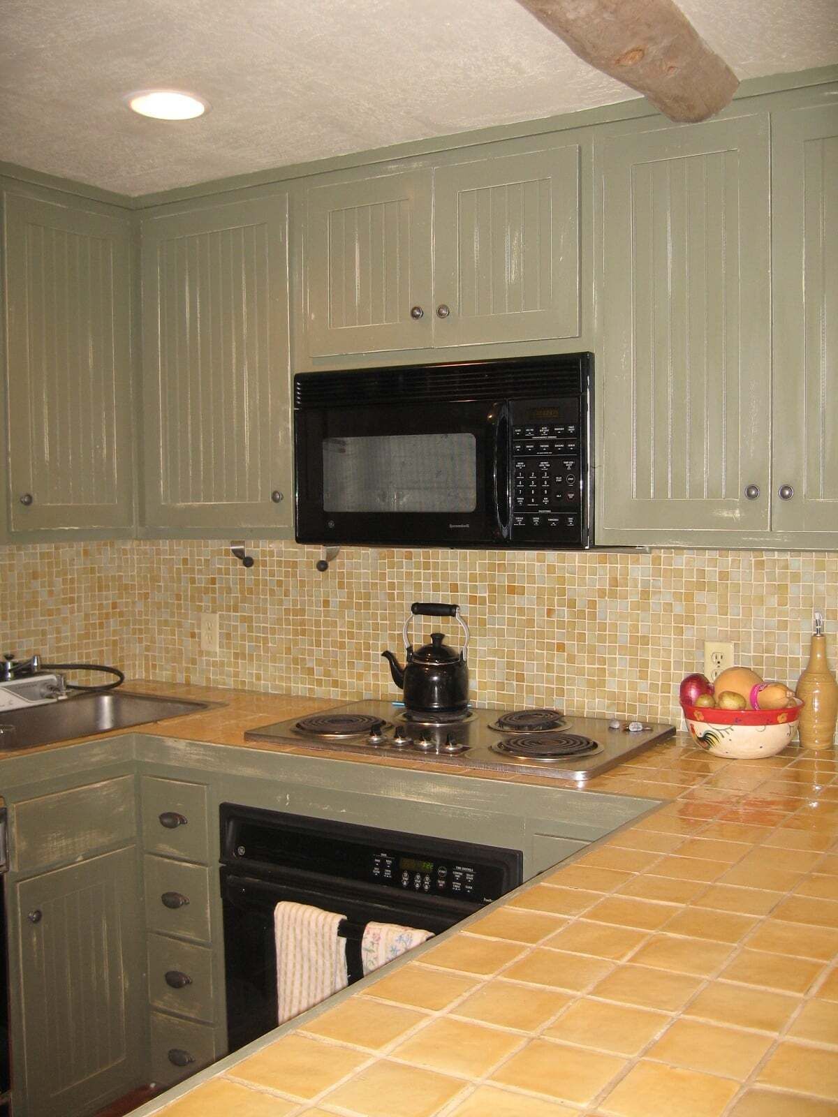 House, 2 Bedrooms | Private kitchen | Fridge, oven, coffee/tea maker, toaster