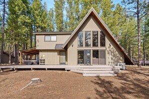 Nhà, 2 phòng ngủ | Ngoại thất