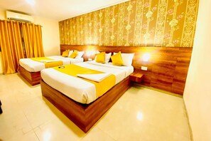 Deluxe Double Room, City View - The City Park Hotel  (Hyderabad)