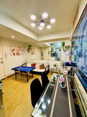 Dining - Luxurios Condo unit in Azure, Parañaque with Man-made White Sand Beach (Parañaque)
