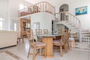 Dining - The Beach House (Limenas Chersonisou)