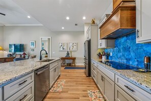 Fridge, microwave, oven, stovetop - Welcome to Tween Waters! (St. George Island)