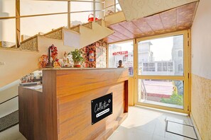 獨棟房屋 | 接待櫃台