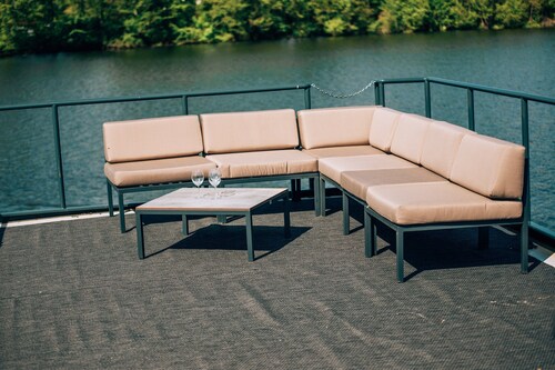 Schwimmendes Ferienhaus in Berlin