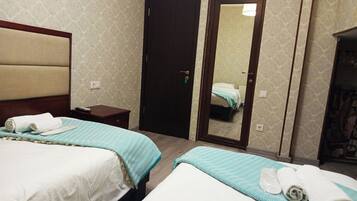 Economy Twin Room, Courtyard View