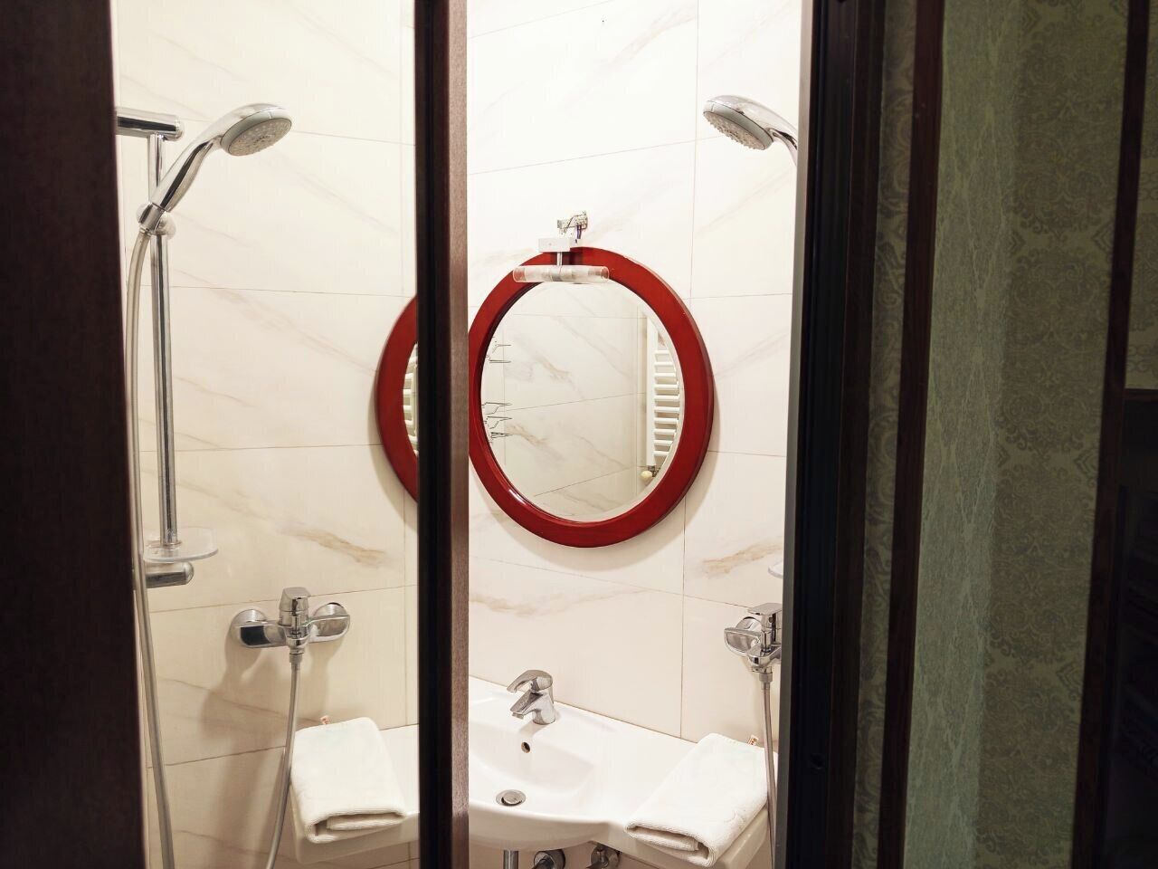 Economy Twin Room, Courtyard View