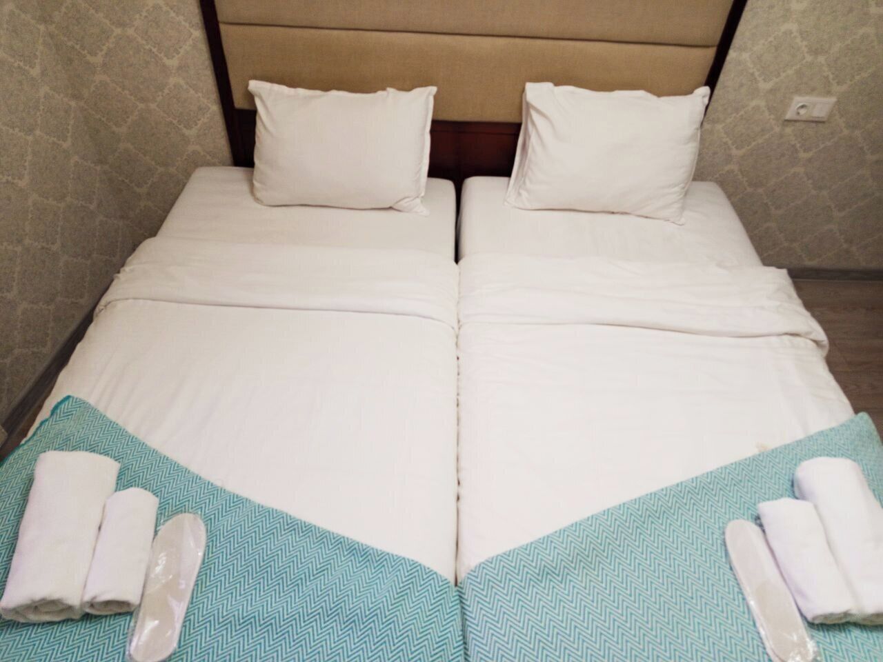 Economy Twin Room, Courtyard View | Seterika/papan seterika 