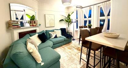 Detached 4 Bedroom Earlham House with Ample Private Parking