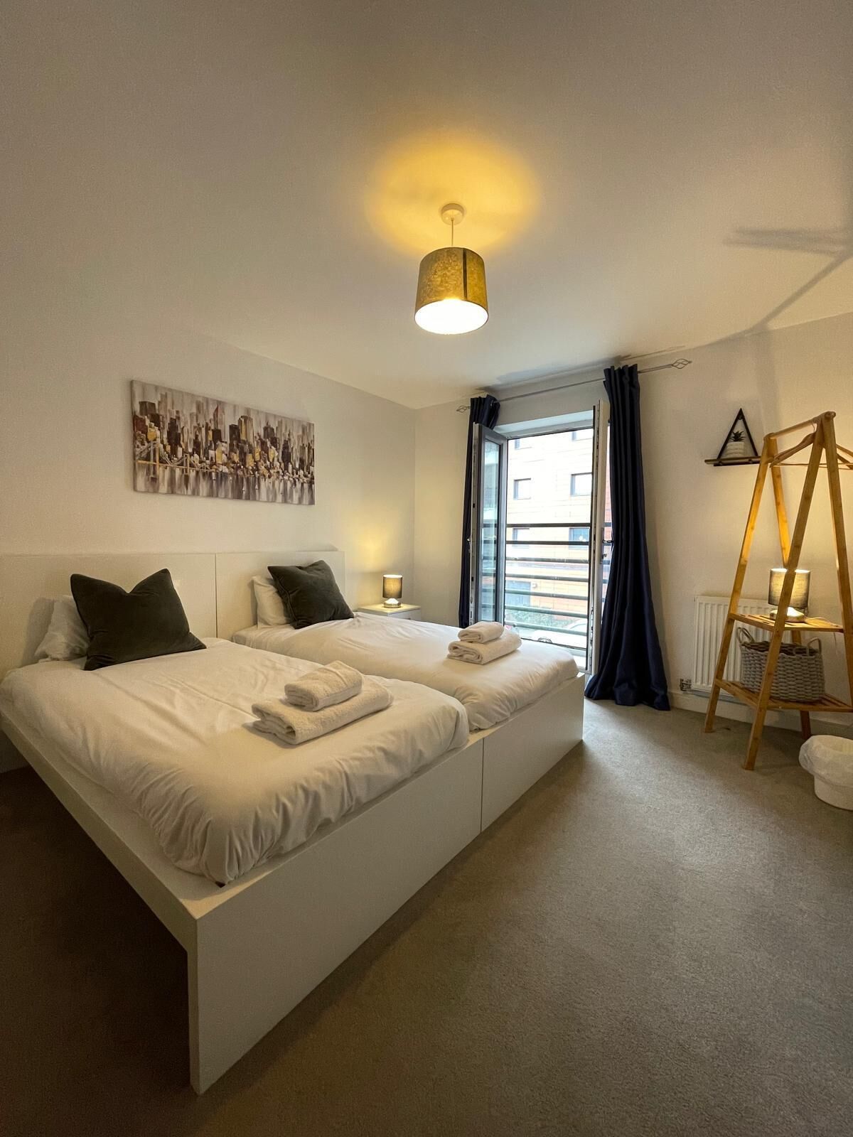 3 soverom, strykejern/-brett, wi-fi og sengetøy