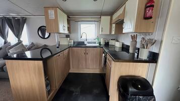 Casa de campo | Cozinha privada | Lava-louças, talheres/pratos/utensílios de cozinha