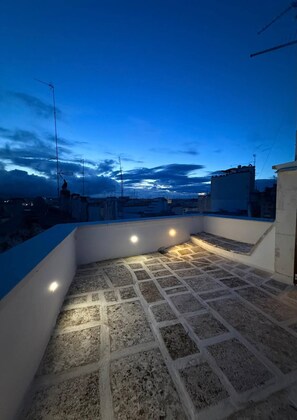 Nicht klassifiziertes Bild, 2 von 8, Schaltfläche