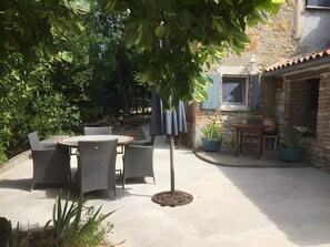 Unclassified image, 3 of 30, button - Holiday Home "Gîte - À l’ombre des Mûriers" with Shared Terrace, Wi-Fi & Air Conditioning (Bagard)