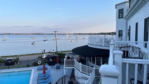 Charming New England 1 bdrm