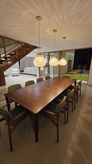 Dining - Luxury house in contact with nature and private pool in Praia do Forte (Açu da Torre)