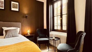 Deluxe Double Room | Free WiFi, bed sheets