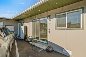Property grounds - Private Coastal Retreat Near Monterey Bay & Beach! (Marina)
