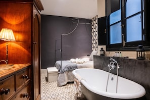 3 camere, ferro/asse da stiro, Wi-Fi, lenzuola