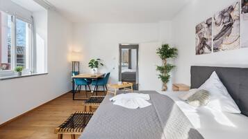 4 Schlafzimmer, Bügeleisen/Bügelbrett, WLAN, Bettwäsche