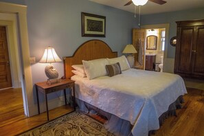 4 habitaciones, escritorio, tabla de planchar con plancha y wifi gratis 