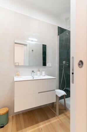 Bathroom - Il Giardinetto Guest House (Civitavecchia)