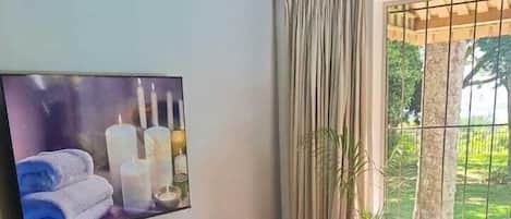 Urut tuaman batu, urutan tisu mendalam, urutan sukan