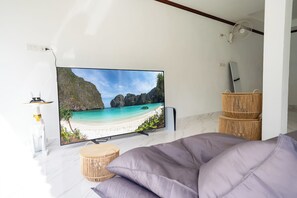 Unclassified image, 3 of 32, button - Luxure Villa Room 5 Exterior– Pool & Shared Kitchen (Sala Dan)