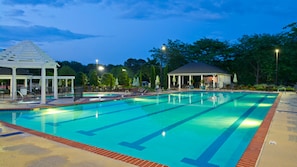 Indoor pool, outdoor pool