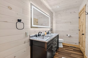 Shower, towels
