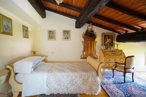 صورة غير مصنفة، 5 من 12، زرّ