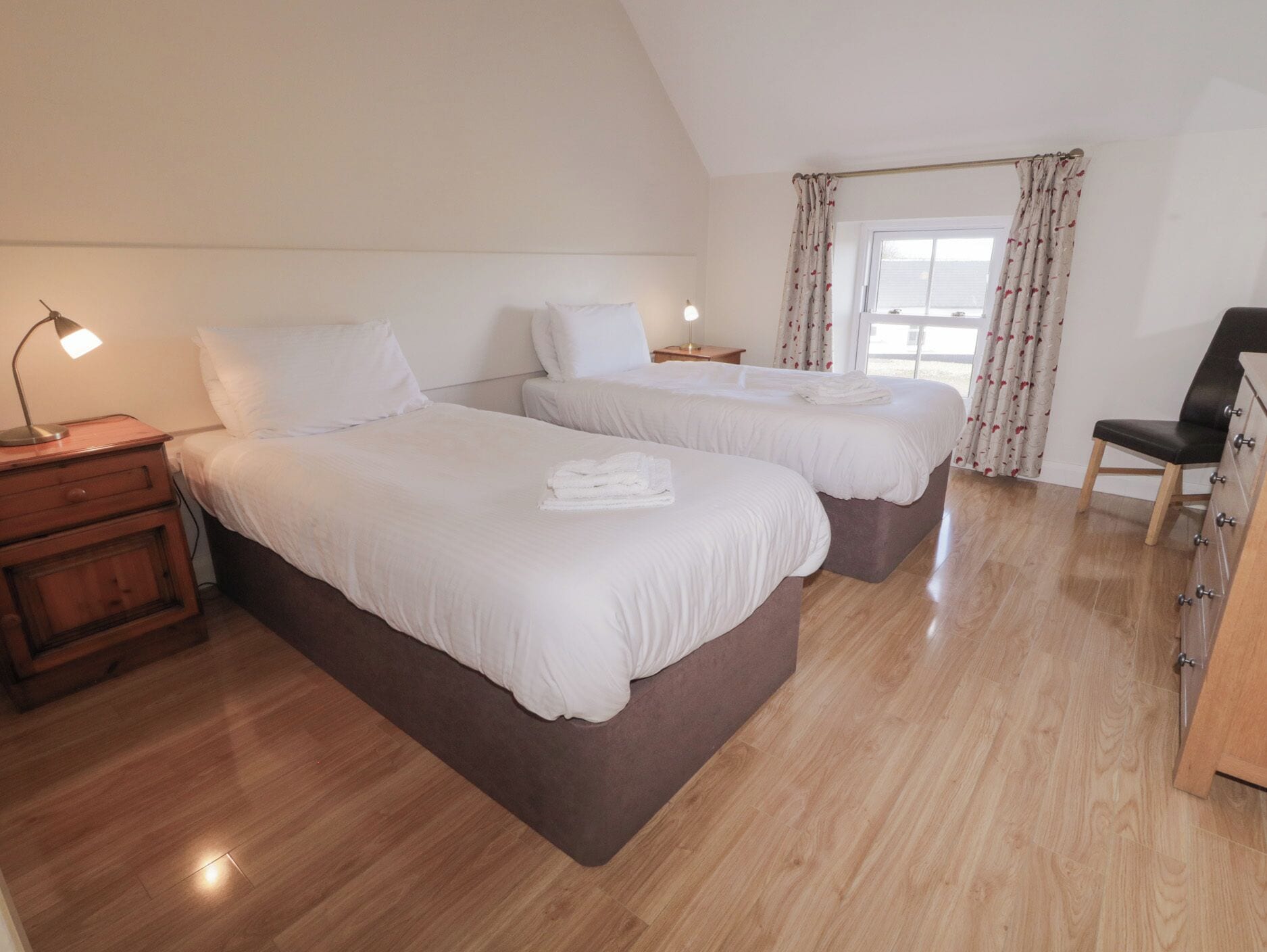 3 bedrooms, individually decorated, individually furnished, free WiFi