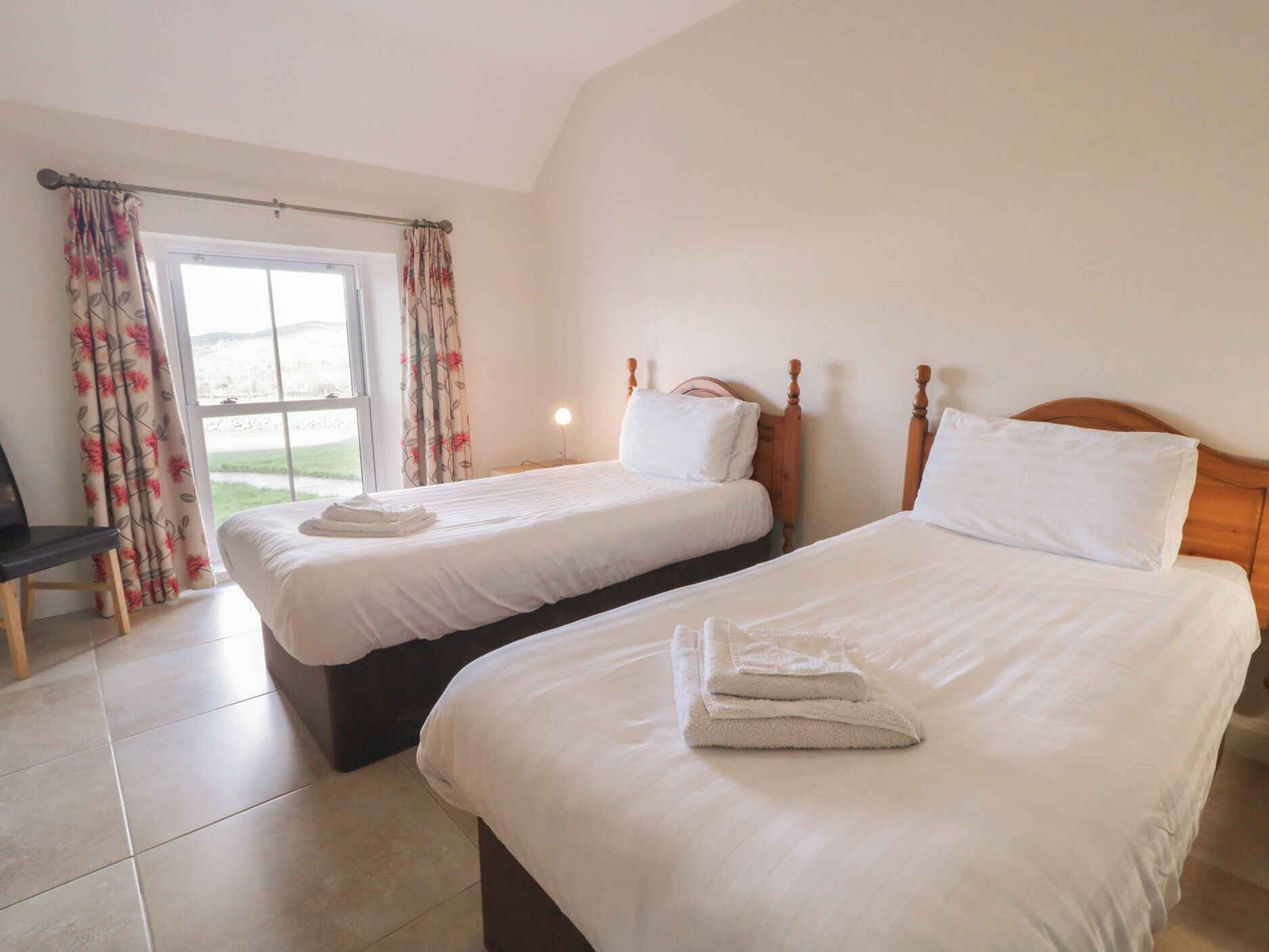 3 bedrooms, individually decorated, individually furnished, free WiFi