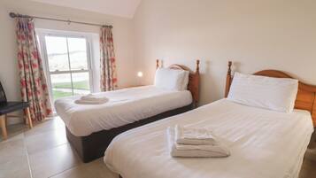 3 bedrooms, individually decorated, individually furnished, free WiFi