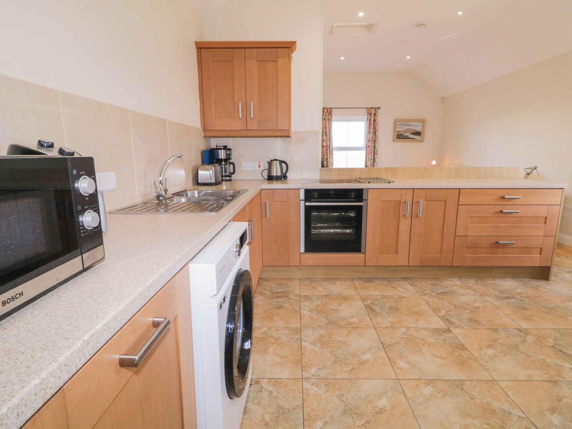 Lava-louças, talheres/pratos/utensílios de cozinha