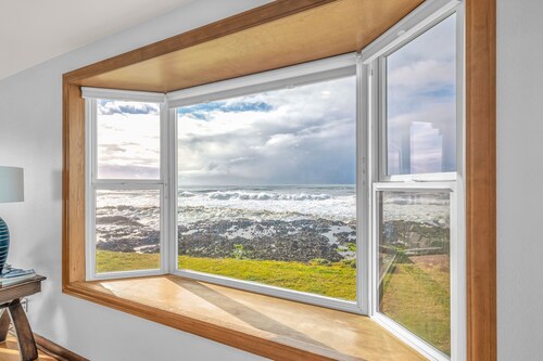 Wileys Wavehouse: Oceanfront Yachats Retreat Near Cape Perpetua