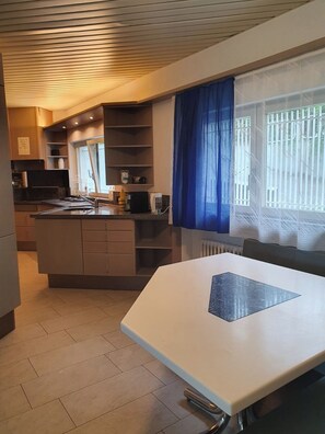 Unclassified image, 3 of 17, button - Viktoria Budget Hostel (Zürich)