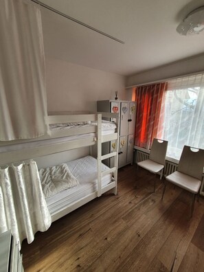 เตารีด/โต๊ะรีดผ้า, Wi-Fi ฟรี