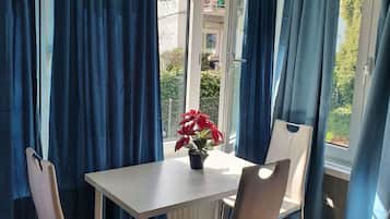 Gemischter Schlafsaal für Männer und Frauen mit 6 Betten . SIXTER | Ferros/tábuas de passar roupa, Wi-Fi de cortesia