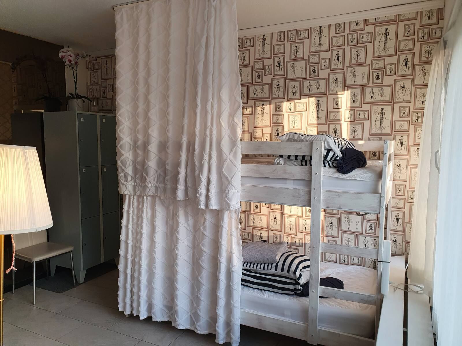 Fer et planche à repasser, Wi-Fi gratuit