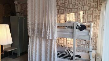 Fer et planche Ă repasser, Wi-Fi gratuit