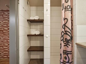 Unclassified image, 2 of 14, button - HOKK Hotel (Freiburg im Breisgau)