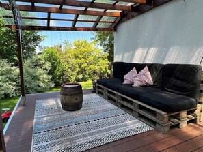 Terrace/patio - Lovely Cottage Birdland near Munich and Augsburg (Ried)