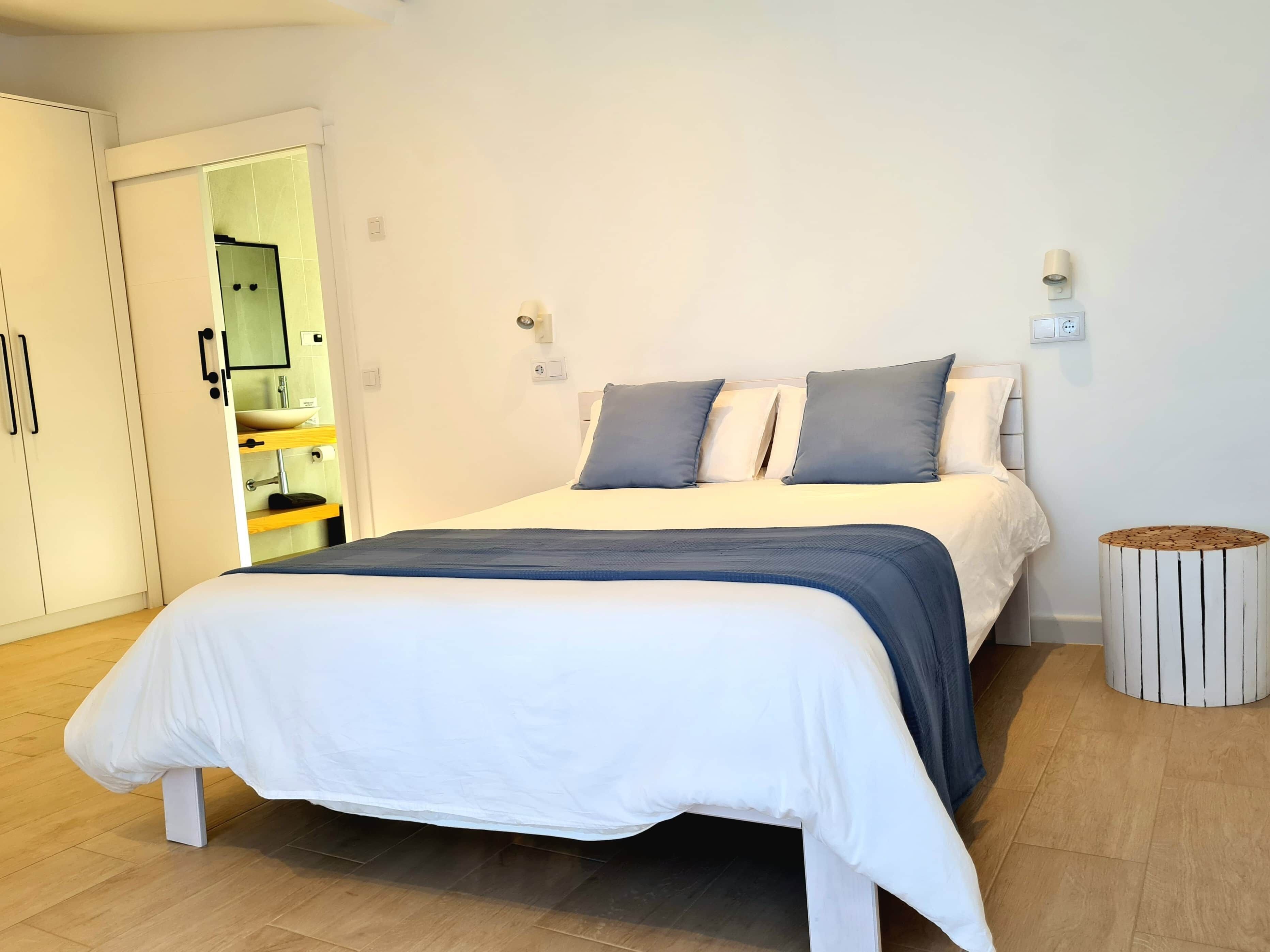 3 chambres, bureau, fer et planche à repasser, Wi-Fi gratuit
