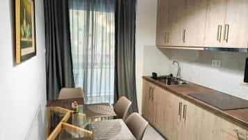 Lejlighed - 2 soveværelser - balkon | Spiseområde