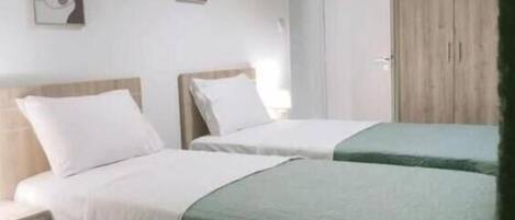 Apartment, 2 Bedrooms, Balcony