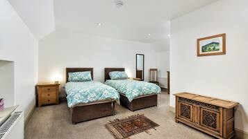 3 bedrooms, iron/ironing board, travel crib, free WiFi