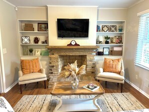 Living area - Masters Week Retreat! (Augusta)