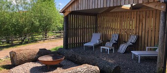 A magical different unique self catered space. Come and enjoy the animals too.