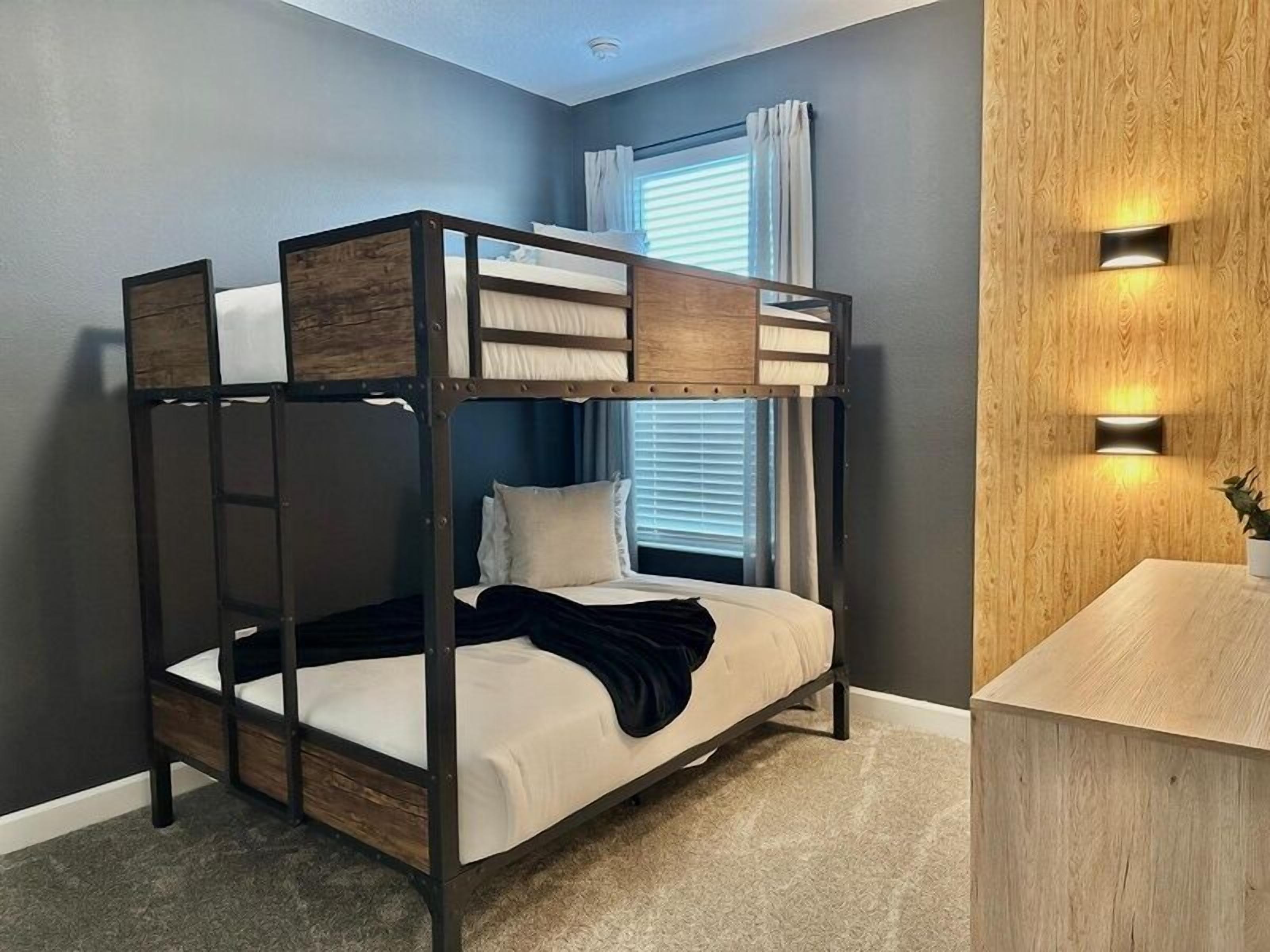 6 chambres, fer et planche à repasser, lit parapluie, Wi-Fi gratuit