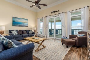 Smart TV - Sea Turtle - Gulf Beachfront, 5 Bedroom, 4 Bath, Sleeps up to 13 (Dauphin Island)
