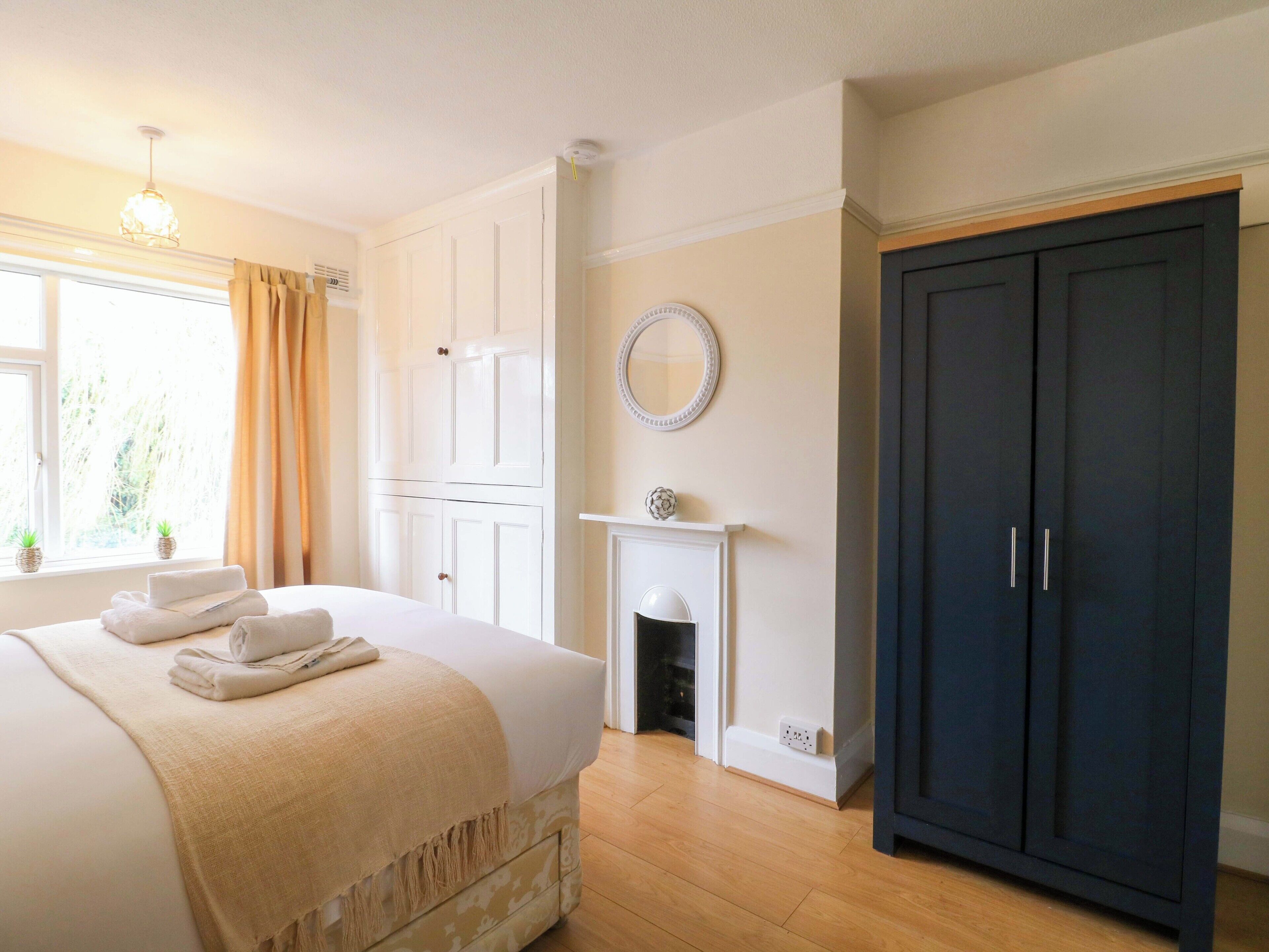 2 bedrooms, individually decorated, individually furnished, free WiFi